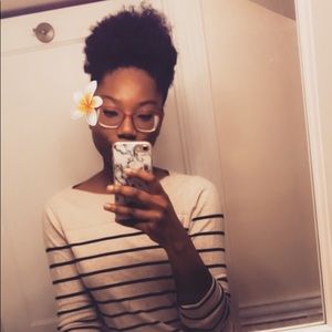 Meet your Posher, Crystial